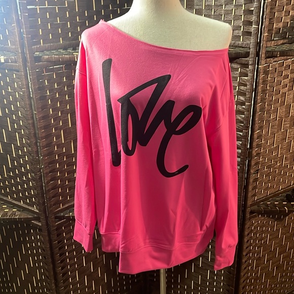 Tops - #160 NWT Boutique Brand LOVE Off-the-shoulder Sweatshirt!
